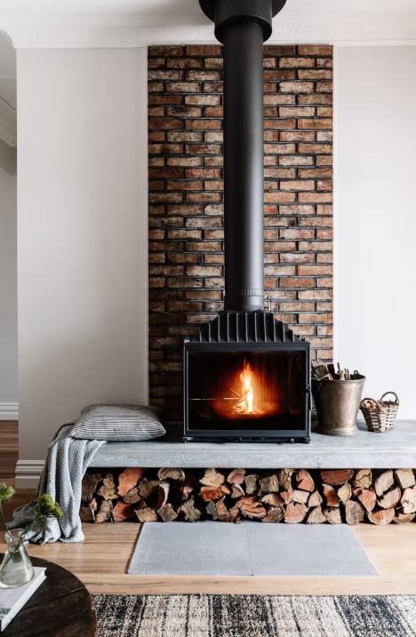 Cheminees_Philippe_Radaiante_692_Sailors_Whisk Cheminees Philippe Radiante 692