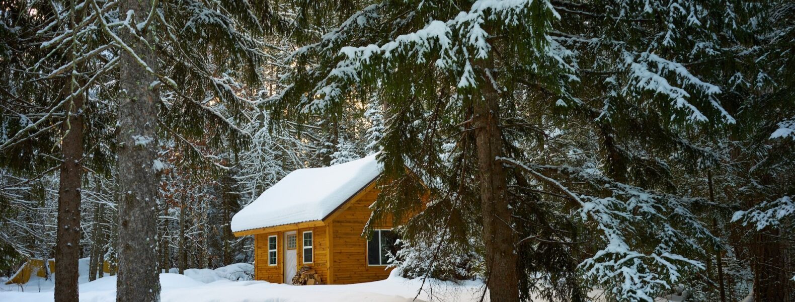Wood heaters and stoves for off-the-grid living